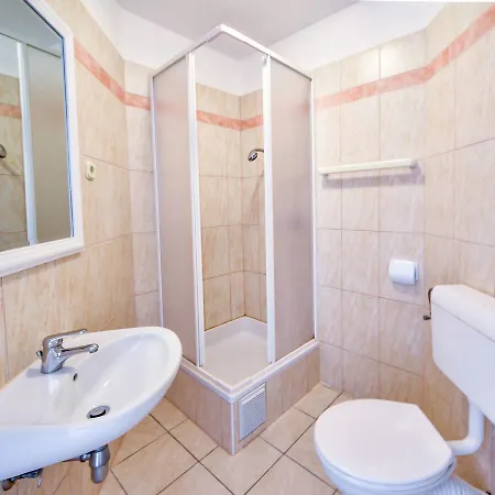 Ante-5 * Povljana